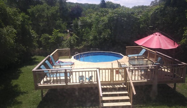 Rare Private Heated Pool w/in 1.5 Blocks to the Beach!