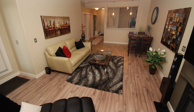 ** RATE SPECIAL- Luxury 2 Bed VEGAS STYLE - 5 Star Oasis **