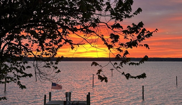 RATES REDUCED for winter season. Book your getaway at The River!