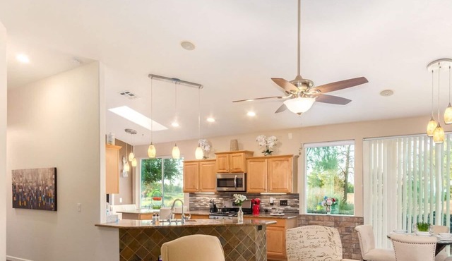 Raven Golf Oasis - Private Cul-de-Sac Gem + Hot Tub