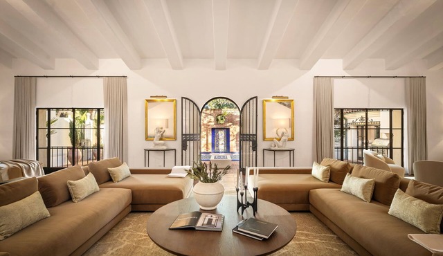 Ravenscroft —Luxury 2 Acre Gated Villa in Montecito