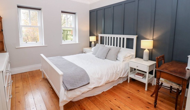 RAVENSIDE, pet friendly, with a garden in Humshaugh