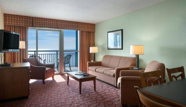 Ravishing Oceanfront 1 Bdrm Condo on the Boardwalk