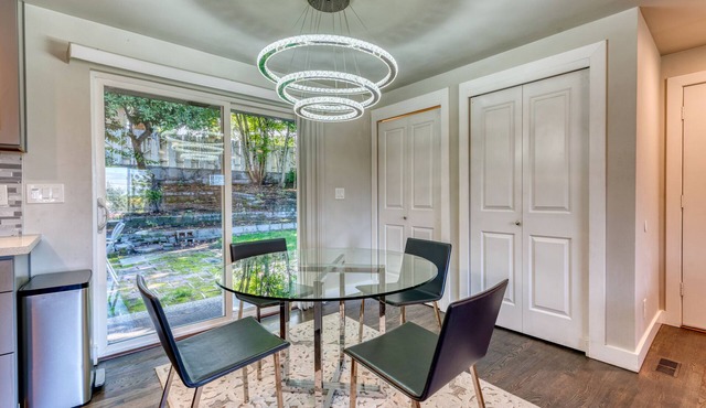 Ravishing Rambler Home! Garage/Close to Airport