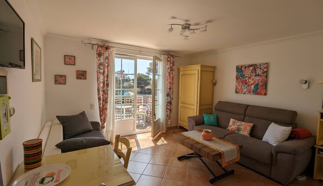 Ravissant Studio Très Bien Équipé à 100 m de la Plage !