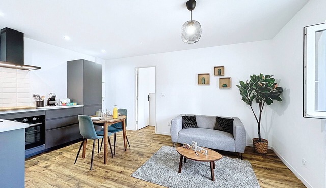 Ravissant T1 bis avec parking privatif *Ty Podic*