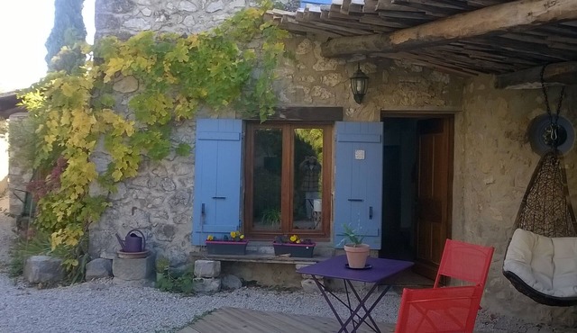 RAVISTING VILLAGE HOUSE in the heart of the Parc des Baronnies Provencales