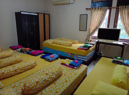 Ray Executive Guesthouse Rooms