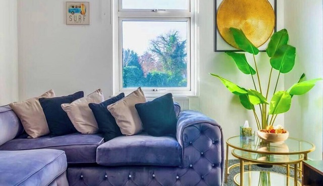 Rayleigh Retreat-Spacious Family 3 Bed Apartment