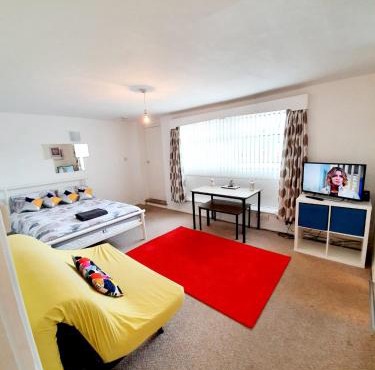 Rayleigh Town Centre 2 Bedroom Apartment