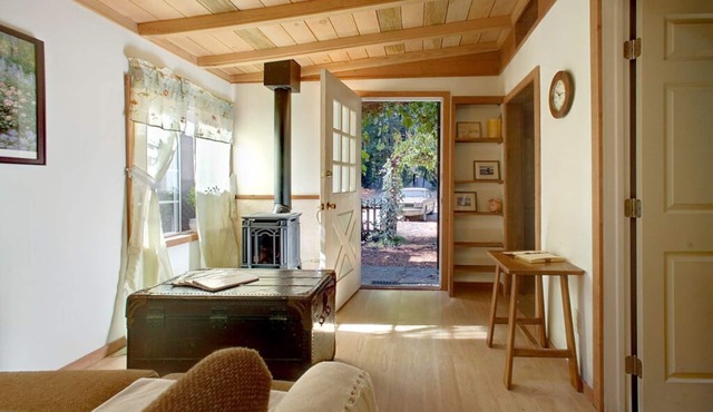 Raymond Bakery - Elim Grove Cottage B&B - Bed and Breakfast