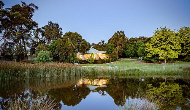 Raynella Alpaca Farmstay