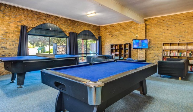 Raywood - sleeps up to 17