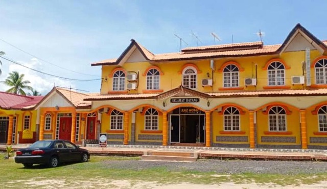 RAZ HOTEL PANTAI PERANGINAN KELULUT