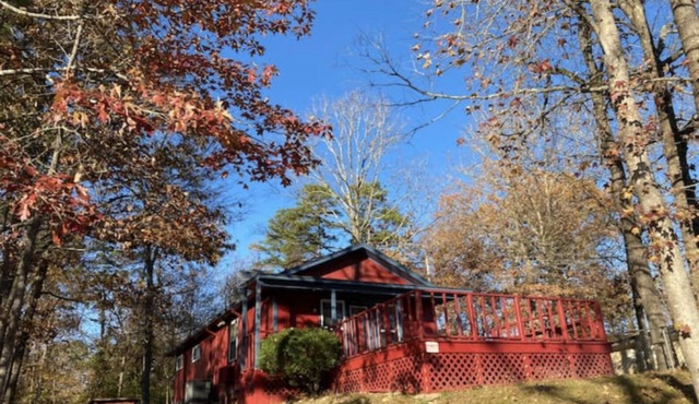 Razorback Red Lakeside Cottage