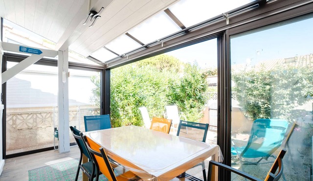 RB13-2-room-House with mezzanine air-conditioned, free WIFI and terrace Gruissan les Ayguades