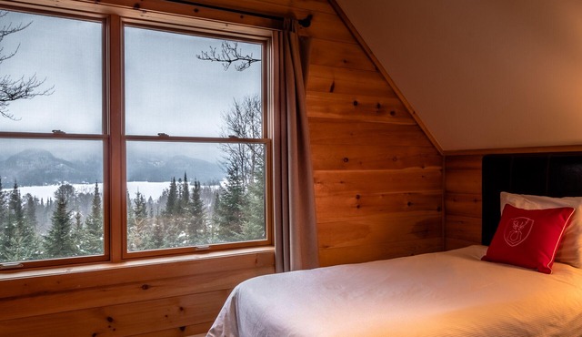 RCNT Chalets / 5 bedroom Chalet with private spa