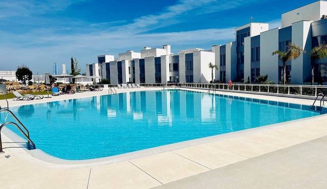 RDR308 - Great 3 bedroom Apt in Le Mirage!