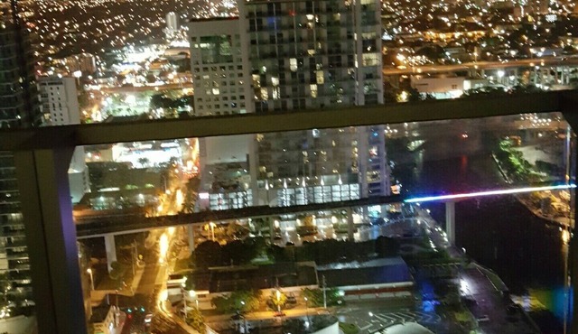 REACH AT BRICKELL CITY CENTER- 6 MONTHS MIN. STAY REQUIRED