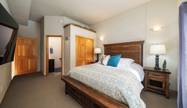 Ready to get out of town to relax with family and friends in Leavenworth?