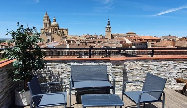 Real Segovia Apartments