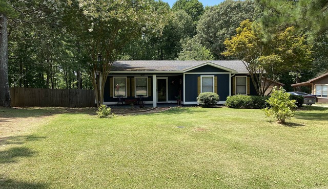 Rebel-Great cabin near upper lake at Sardis. Only 20 mins to Oxford