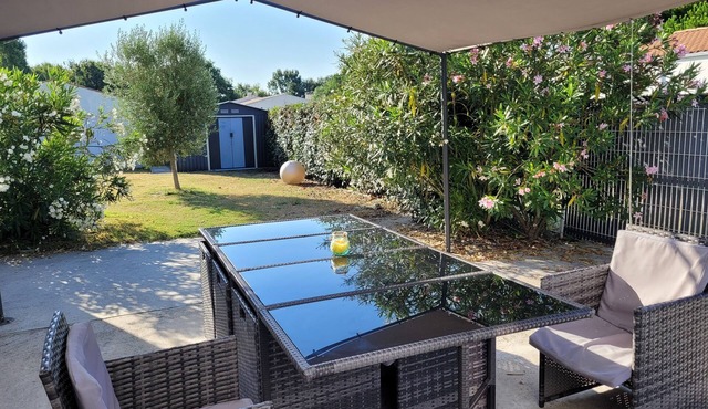 Recent 140m² single-storey villa, bright, spacious, comfortable, fenced.