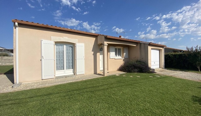 Recent one-story villa in Fouras, close to the sea