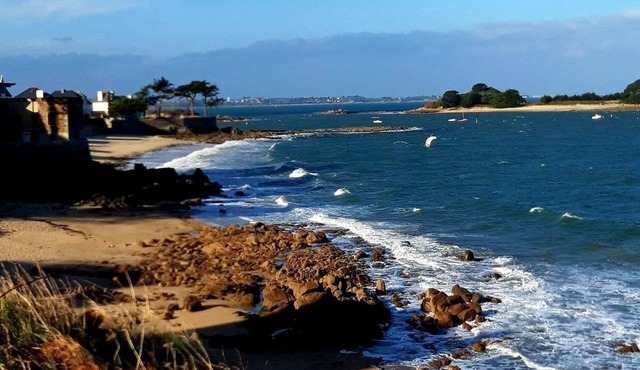 Recent single-storey house Route de la Corniche