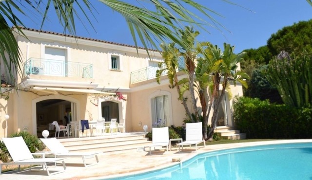 RECENT VILLA WITH SEA VIEW AT 800 METERS OF THE BEACH