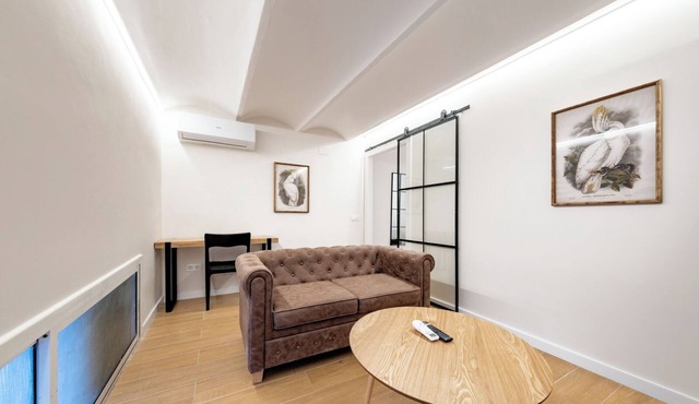 Recently refurbished one bedroom apartment
