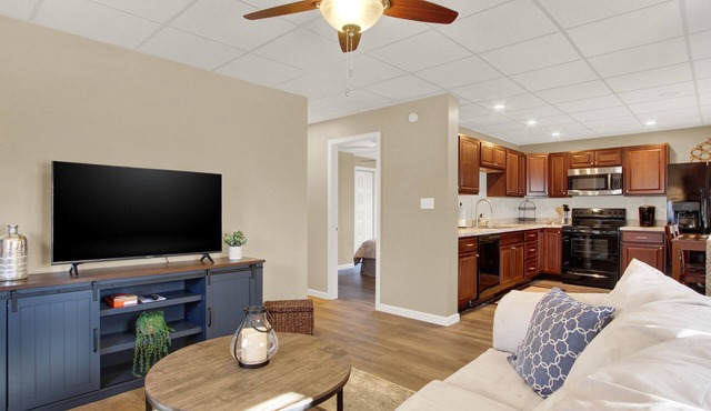 Recently remodeled 2 Bedroom apartment in Hanover-Close to Gettysburg and York