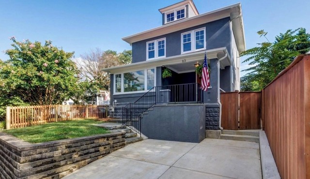 Recently Renovated Annapolis Home - Conveniently Located