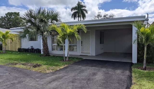 Recently Renovated! ~ Beautiful Boca Heights Gem ~ Long-Term Rental