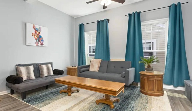 Recently Renovated Chic Durham Farmhouse