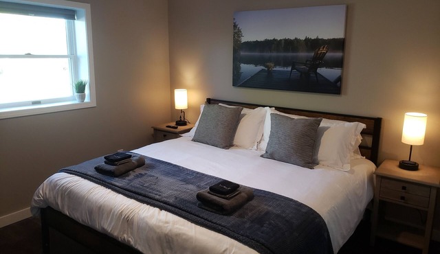 Recently renovated end-unit apartment in the heart of the Finger Lakes