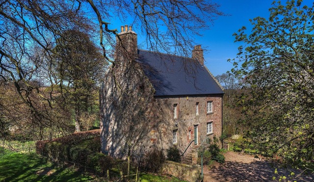 Recently-Renovated Historic Large Holiday House In The Scottish Borders