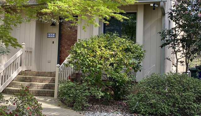 Recently RENOVATED Pet Friendly RANCH nearby NORTH HILLS- Raleigh