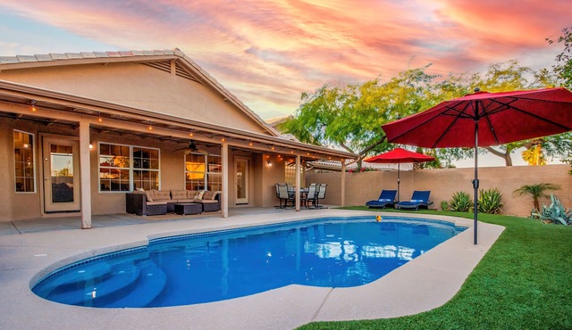 Recently renovated Phoenix home with private heated pool and mountian veiws