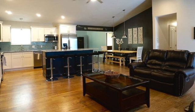 Recently revitalized--Huge kitchen/open floorplan!