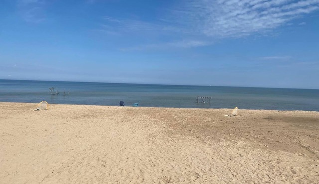Recently Updated Beachfront Cottage #5