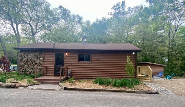 Recently Updated Beachfront Resort Cottage #7