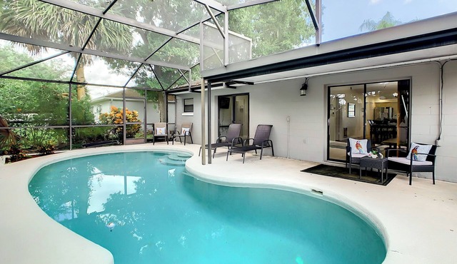 Recently Upgraded Cozy Disney Theme Home