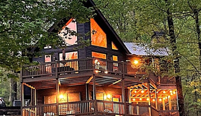 "Recharge Station". Voted by guests: "Favorite Cabin in Blue Ridge Area"