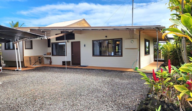 Reclining Buddha Vacation Rental, Spacious, Cozy, Delightful 2-br. in Keaau