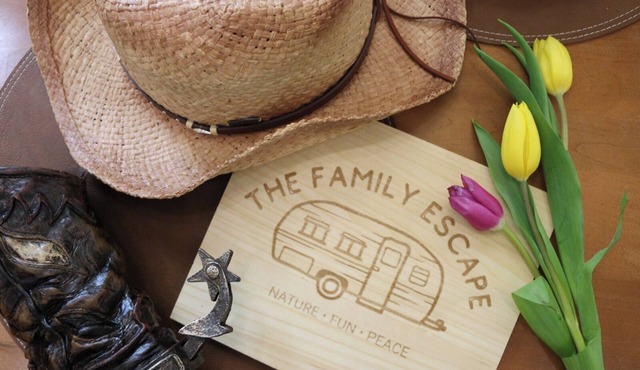 Reconnect with nature at this amazing escape! Welcome to our RV in River Ranch!