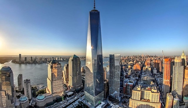 Recreate Sensational Memories! Stay Near Newport Centre! Parking Available!