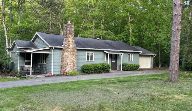 Rector House (Hot Tub, Pet Friendly 🐾)