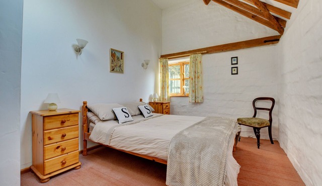 Rectory Barn - Three Bedroom House, Sleeps 6