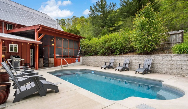 Red Barn Retreat | Private Pool, Hot Tub & Game Room